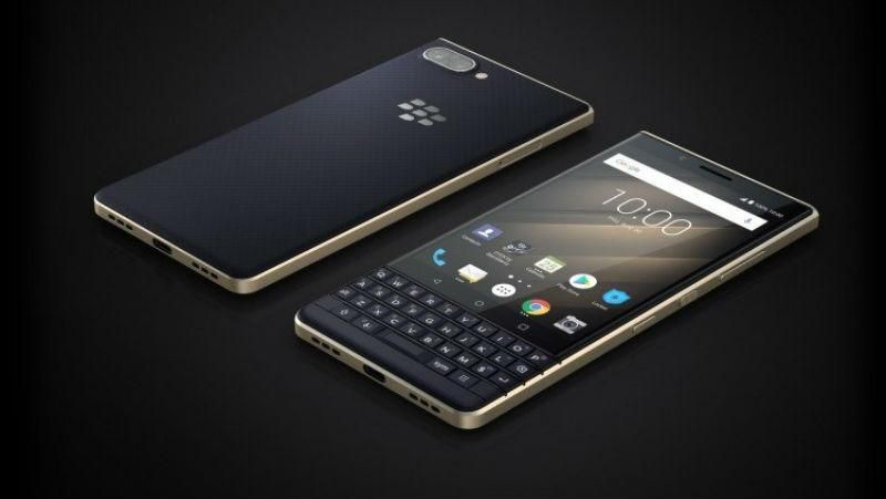 BlackBerry представила новий кнопковий смартфон KEY2 LE BlackBerry представила новий кнопковий смартфон KEY2 LE