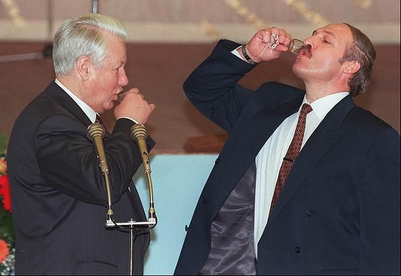 Лукашенко започаткував боротьбу з пияцтвом в уряді Білорусі  