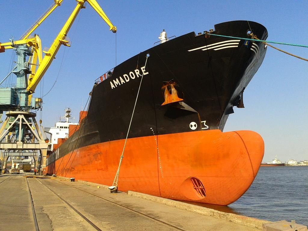 В Азовском море силовики РФ задержали еще одно украинское судно В Азовском море силовики РФ задержали еще одно украинское судно