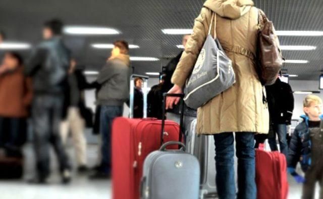 Що ви думаєте про роботу за кордоном? Що ви думаєте про роботу за кордоном?