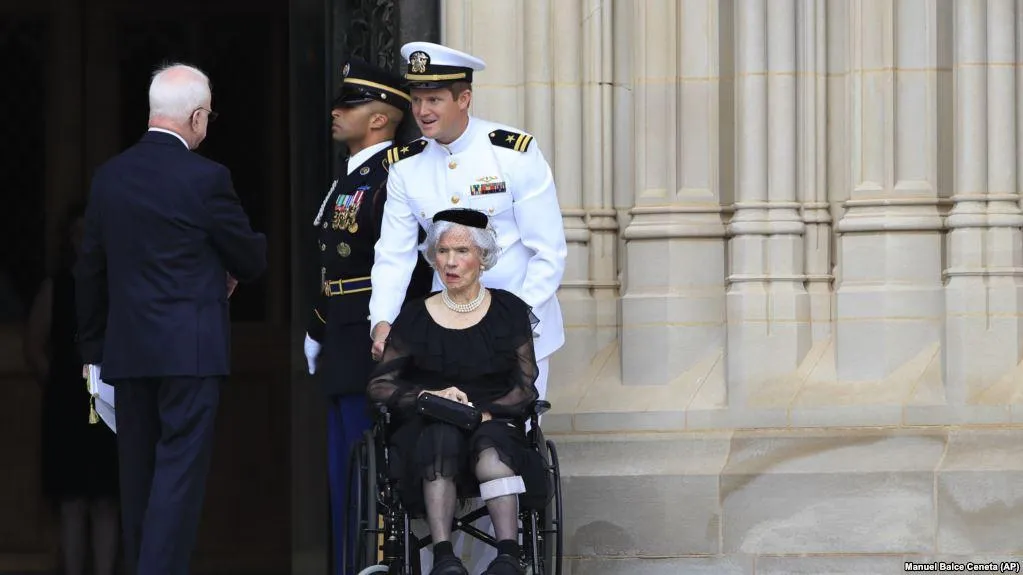 Маккейн похорон США Маккейн похорон США