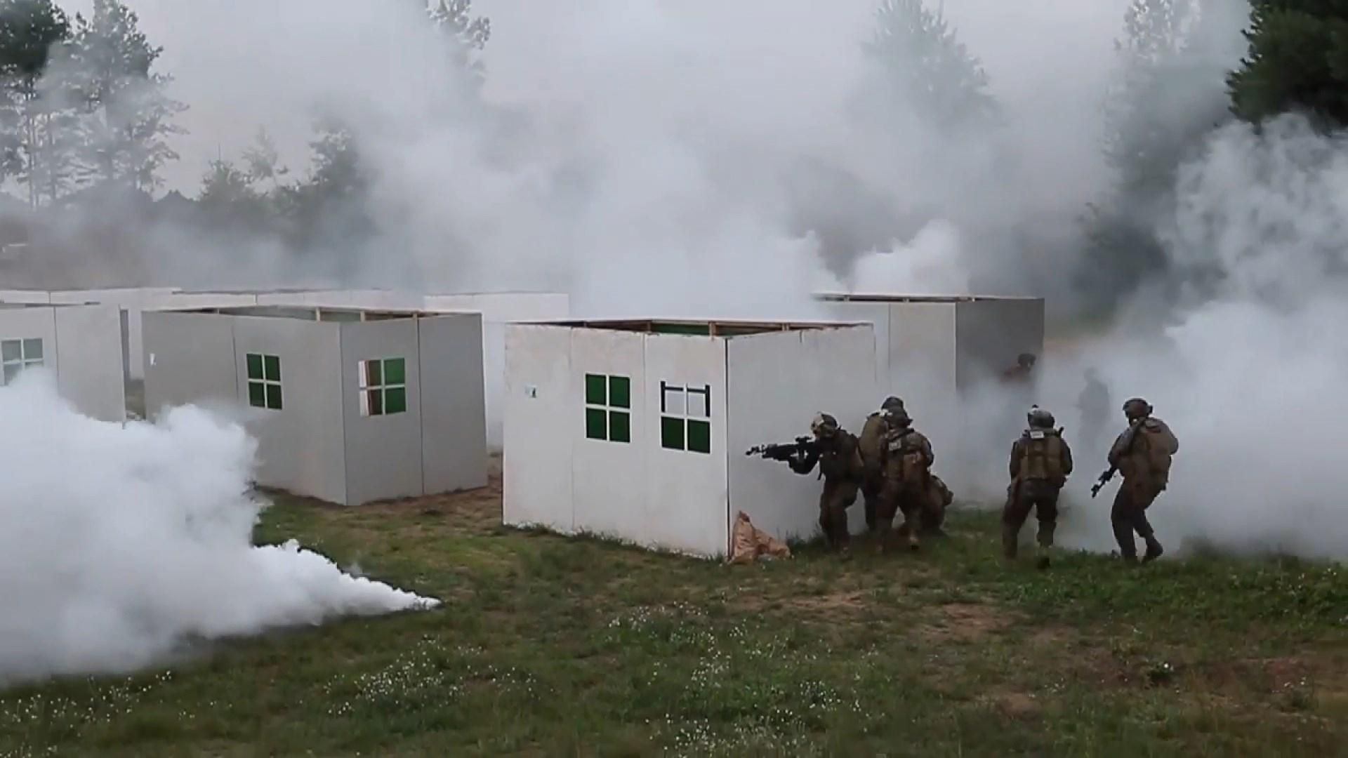 На Львівщині стартували наймасштабніші військові навчання ЗСУ Rapid Trident-2018 На Львівщині стартували наймасштабніші військові навчання ЗСУ Rapid Trident-2018