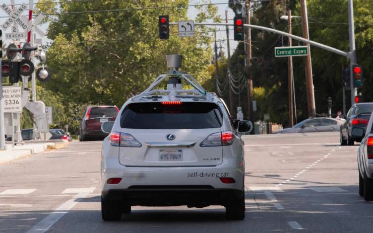 Безпілотний автомобіль від Apple потрапив в ДТП: деталі Безпілотний автомобіль від Apple потрапив в ДТП: деталі