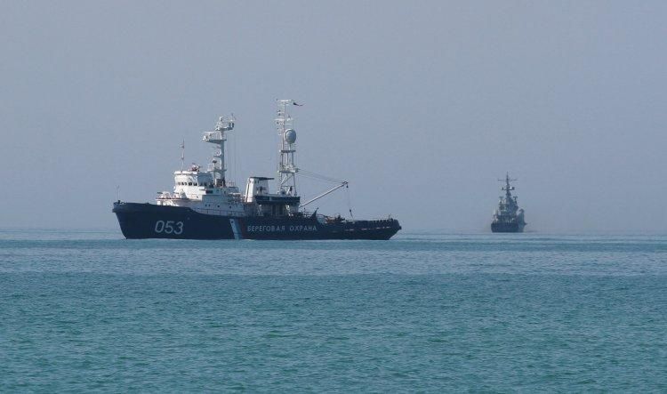 Російські прикордонники затримали в Чорному морі українське судно: подробиці Російські прикордонники затримали в Чорному морі українське судно: подробиці