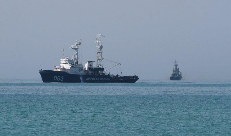 Російські прикордонники затримали в Чорному морі українське судно: подробиці