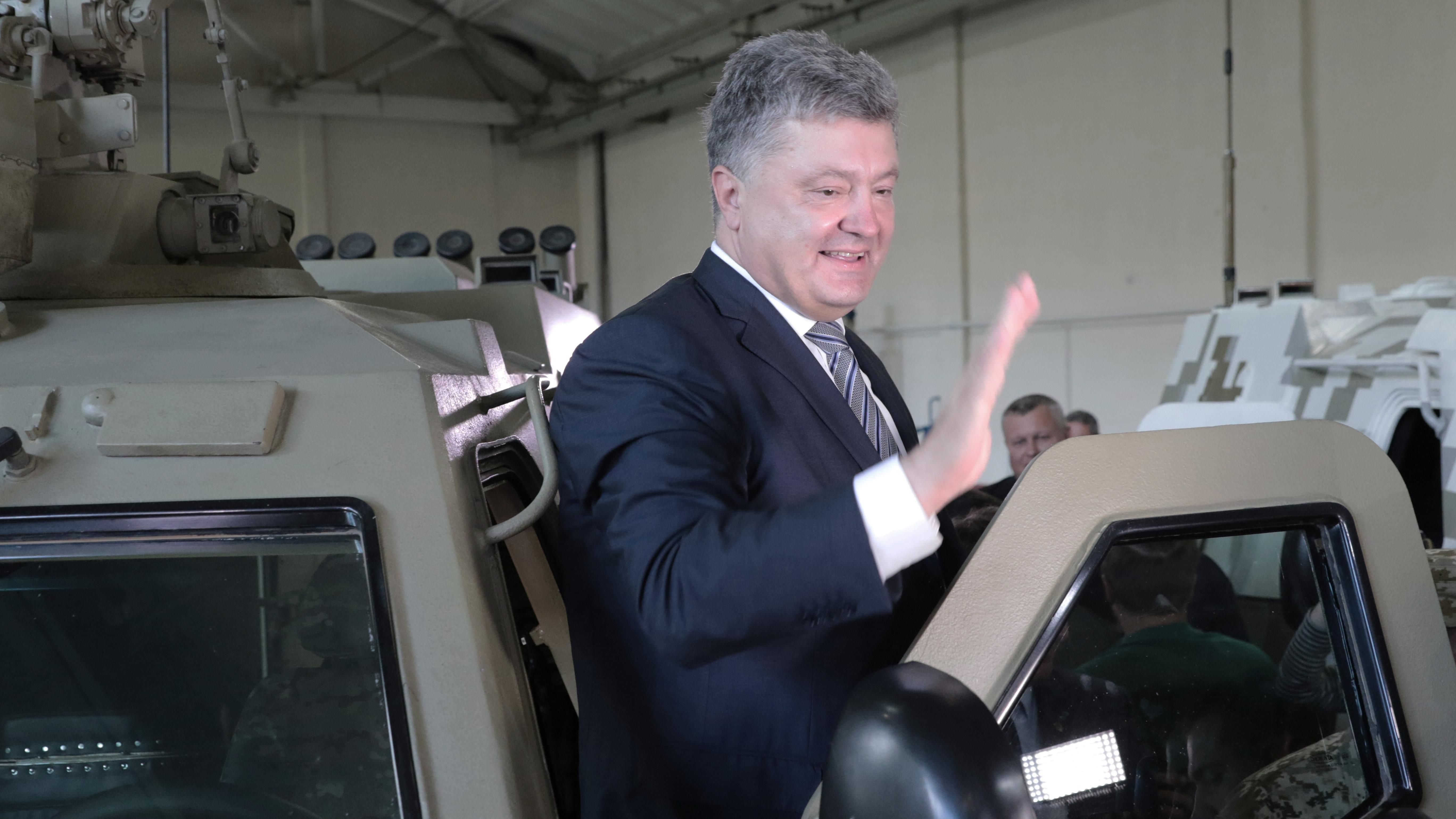 Порошенка вкотре запримітили серед простих людей: фото Порошенка вкотре запримітили серед простих людей: фото