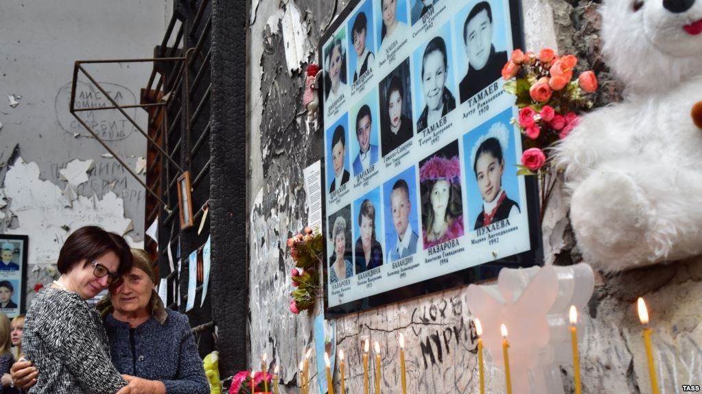 В Москве помолчали в память об убитых в теракте в Беслане