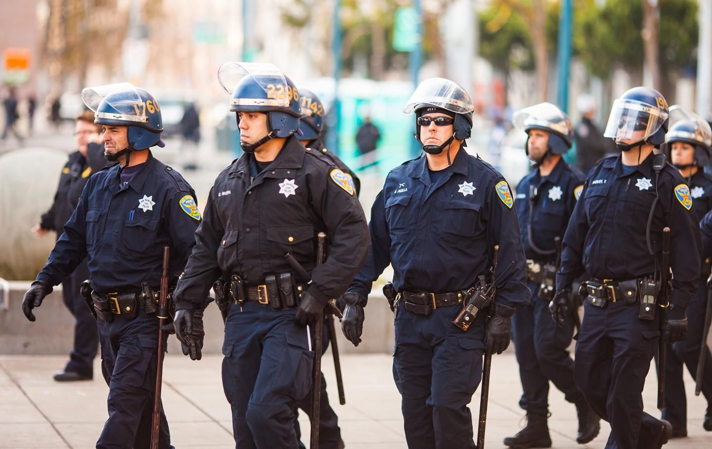 В США массовые забастовки из-за низких зарплат: полиция арестовала 75 человек