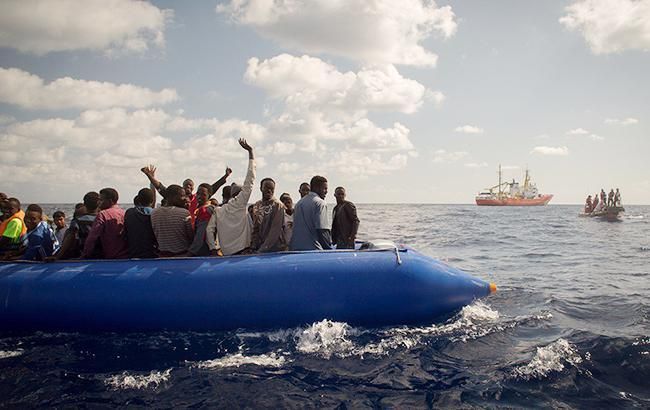 Біля берегів Іспанії врятували понад 600 африканських біженців