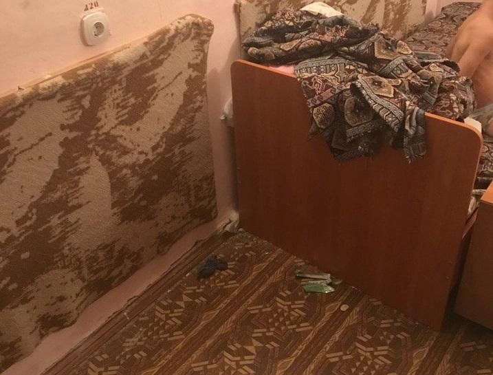 "Вокруг грязь и тараканы": в сети показали, куда отправили детей с Армянска