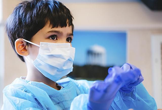 Химический выброс в Армянске: на админгранице с Крымом закончились защитные маски Химический выброс в Армянске: на админгранице с Крымом закончились защитные маски