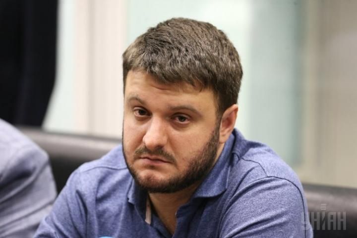 Суд отменил арест на имущество Авакова