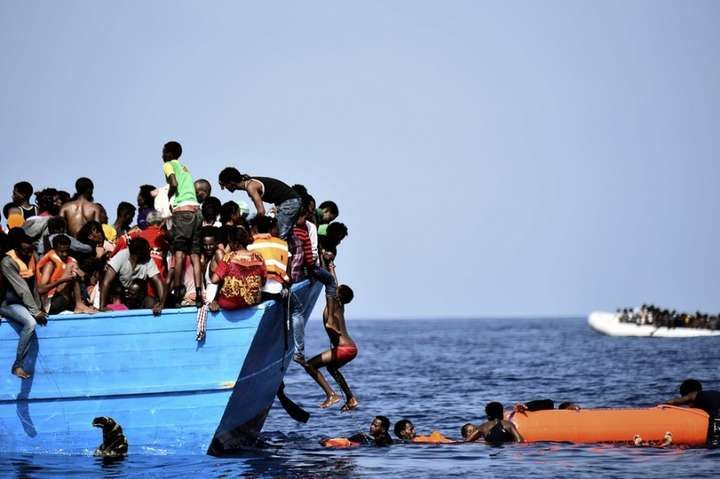 Біля берегів Іспанії знайшли тіла п'ятьох біженців 
