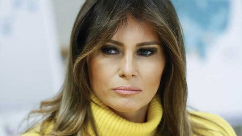 Меланія Трамп звинуватила анонімного автора з Білого дому в саботажі Меланія Трамп звинуватила анонімного автора з Білого дому в саботажі