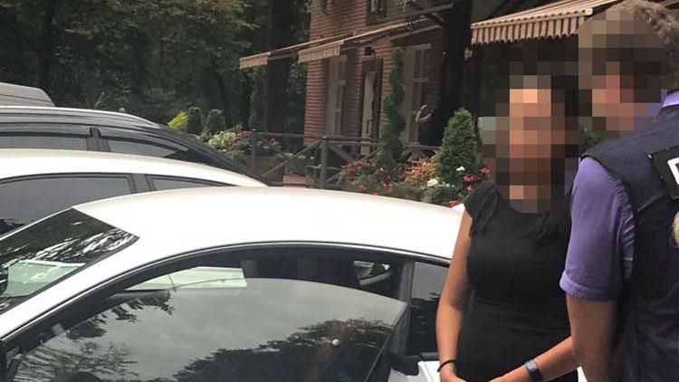 Голова Громадської ради ДФС погоріла на хабарі у 2 мільйони гривень Голова Громадської ради ДФС погоріла на хабарі у 2 мільйони гривень