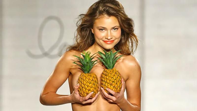 Мережу підкорює новий еротичний флешмоб: фото 18+