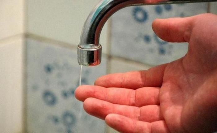 Долги Ахметова: почему киевляне уже четвертый месяц живут без воды Долги Ахметова: почему киевляне уже четвертый месяц живут без воды