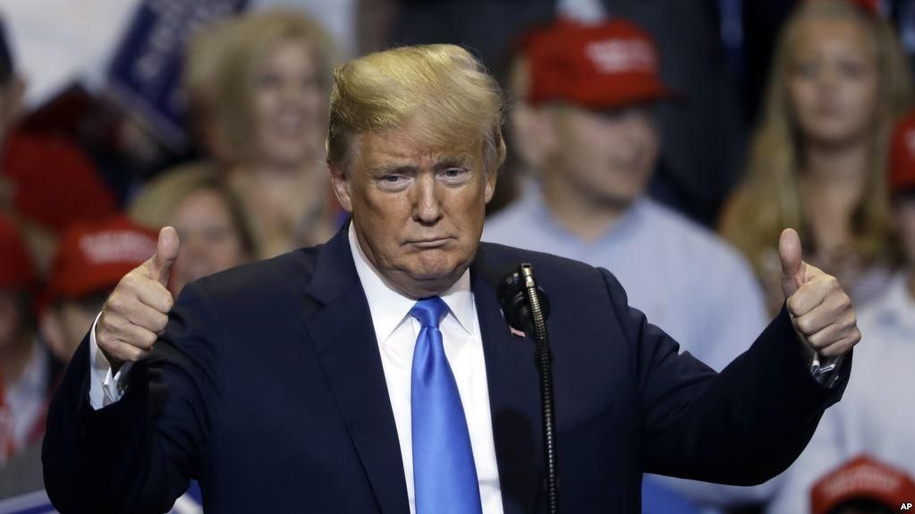 Трамп назвав винних у його ймовірному імпічменті Трамп назвав винних у його ймовірному імпічменті