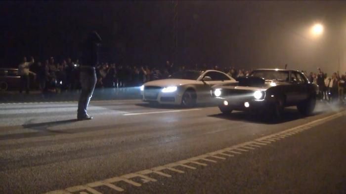 Стрітрейсери – любителі адреналіну, які ризикують життями людей: приголомшливі відео Стрітрейсери – любителі адреналіну, які ризикують життями людей: приголомшливі відео