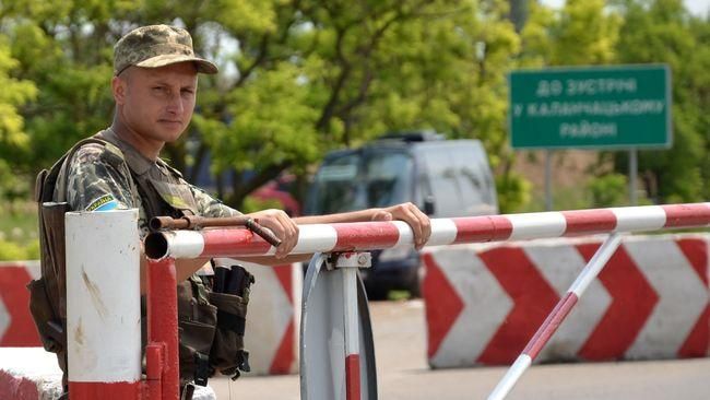 Химвыброс в Армянске: известны первые результаты проверки воздуха на границе с Крымом