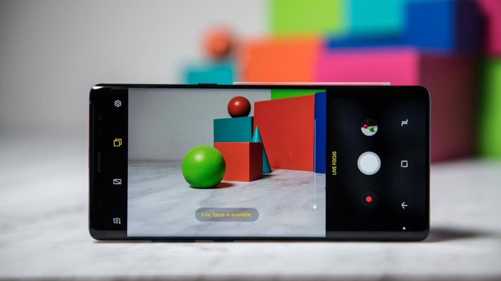 До уваги фотолюбителів: Samsung розробив унікальну камеру для смартфонів До уваги фотолюбителів: Samsung розробив унікальну камеру для смартфонів