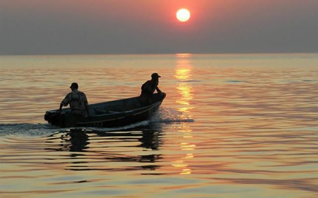 У Криму росіяни затримали українських рибалок: в ДПСУ підтвердили цей факт У Криму росіяни затримали українських рибалок: в ДПСУ підтвердили цей факт