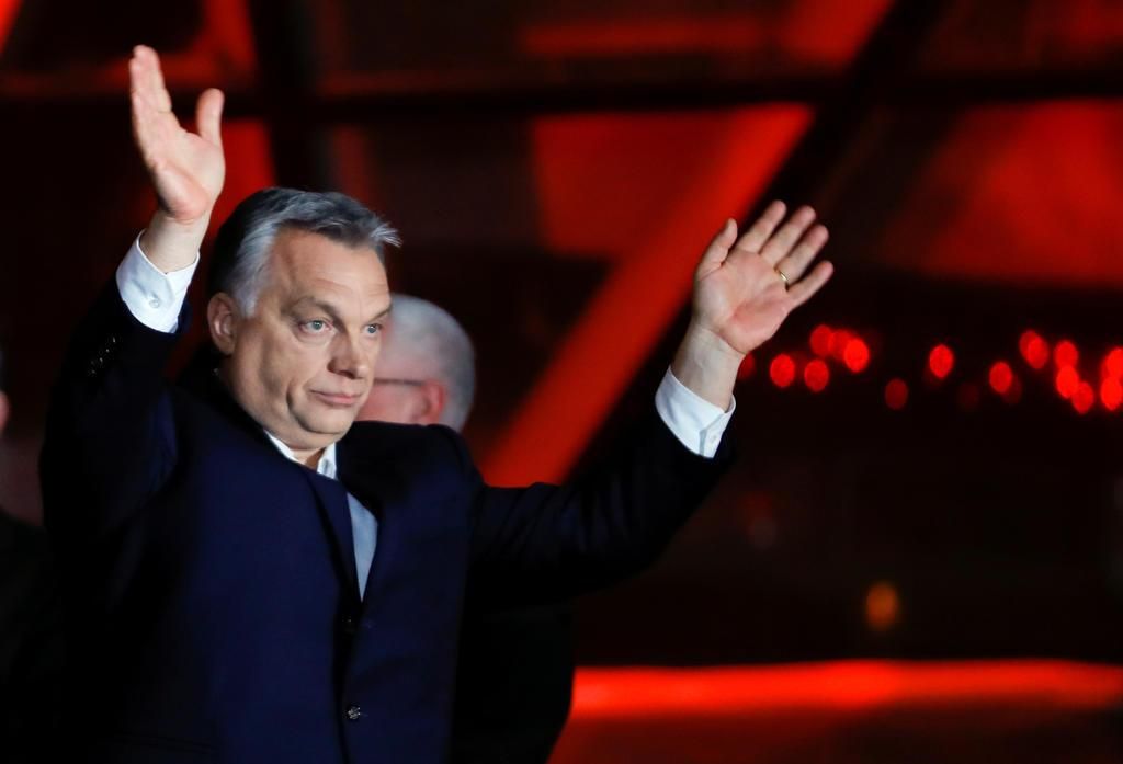 Орбана потрібно зупинити, – екс-прем'єр Бельгії про небезпечну політику уряду Угорщини