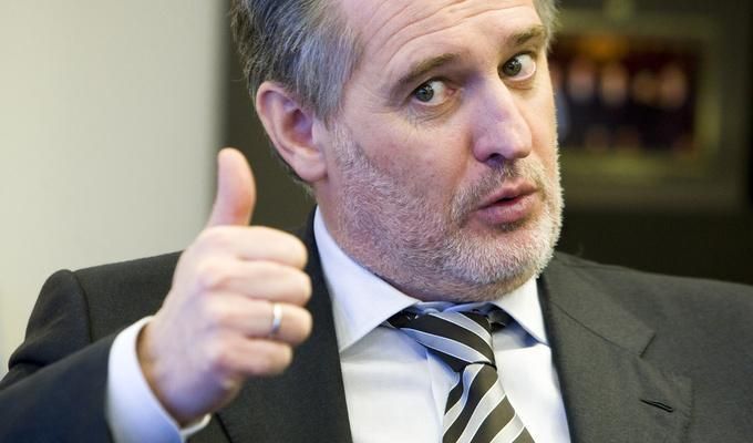 Як український олігарх із "золотої клітки" фінансує окупантів у Криму Як український олігарх із "золотої клітки" фінансує окупантів у Криму