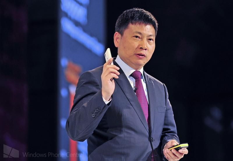 У Huawei повідомили, коли представлять смартфон з гнучким дисплеєм