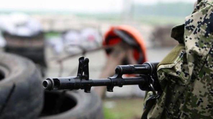 За сутки пророссийские боевики девять раз обстреляли позиции Вооруженных сил Украины на Донбассе За сутки пророссийские боевики девять раз обстреляли позиции Вооруженных сил Украины на Донбассе