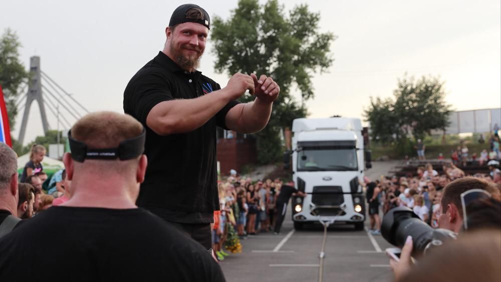 Українські богатирі вразили надзвичайними рекордами: фото Українські богатирі вразили надзвичайними рекордами: фото