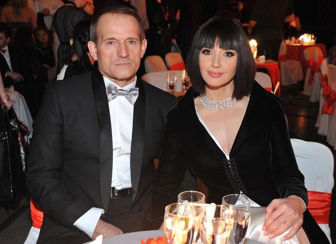 Медведчук подтвердил, что его жена владеет бизнесом в России Медведчук подтвердил, что его жена владеет бизнесом в России