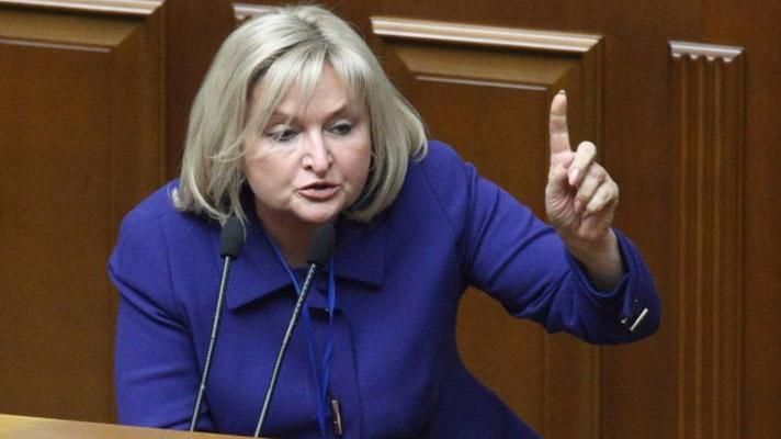 "Гавкають Моськи, коли слон іде": через Тимошенко у Раді зчепились нардепки Луценко і Кужель