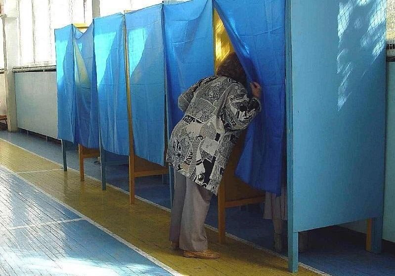 Выборы-2019: как избежать влияния "подставных" кандидатов и "политических фриков" Выборы-2019: как избежать влияния "подставных" кандидатов и "политических фриков"