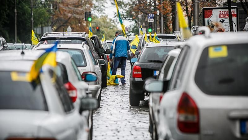 Власники єврономерів знову мітингують у Києві 