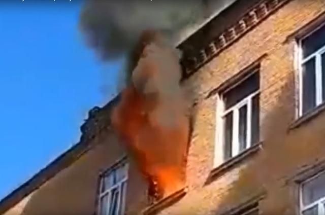 Пожар в школе в Хмельницком: видео пожара 19 сентября 2018 Пожар в школе в Хмельницком: видео пожара 19 сентября 2018