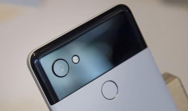 Новые фото Google Pixel 3 подтвердили необычный дизайн смартфонов