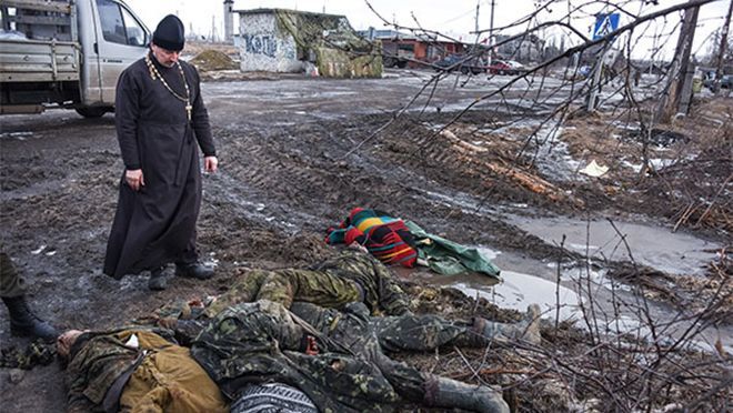 Сколько людей погибли из-за войны на Донбассе: инфографика Сколько людей погибли из-за войны на Донбассе: инфографика