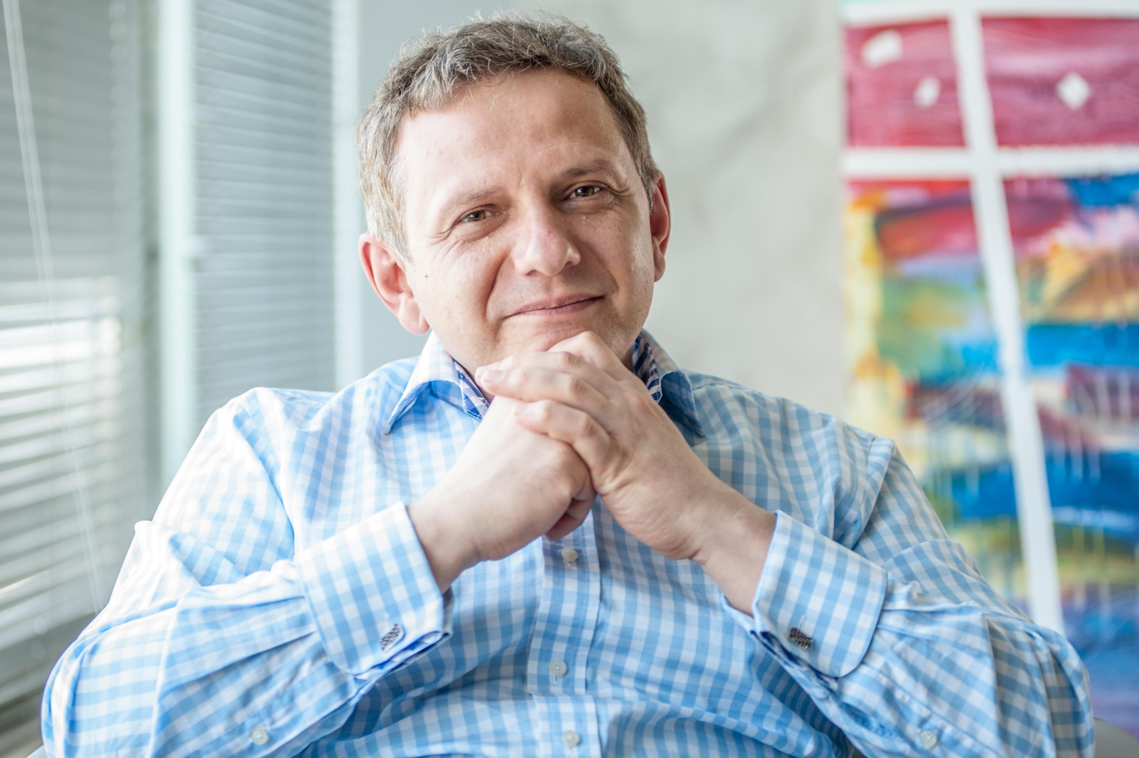 Як депутати ділитимуть наші гроші перед виборами: інтерв'ю з економістом Як депутати ділитимуть наші гроші перед виборами: інтерв'ю з економістом