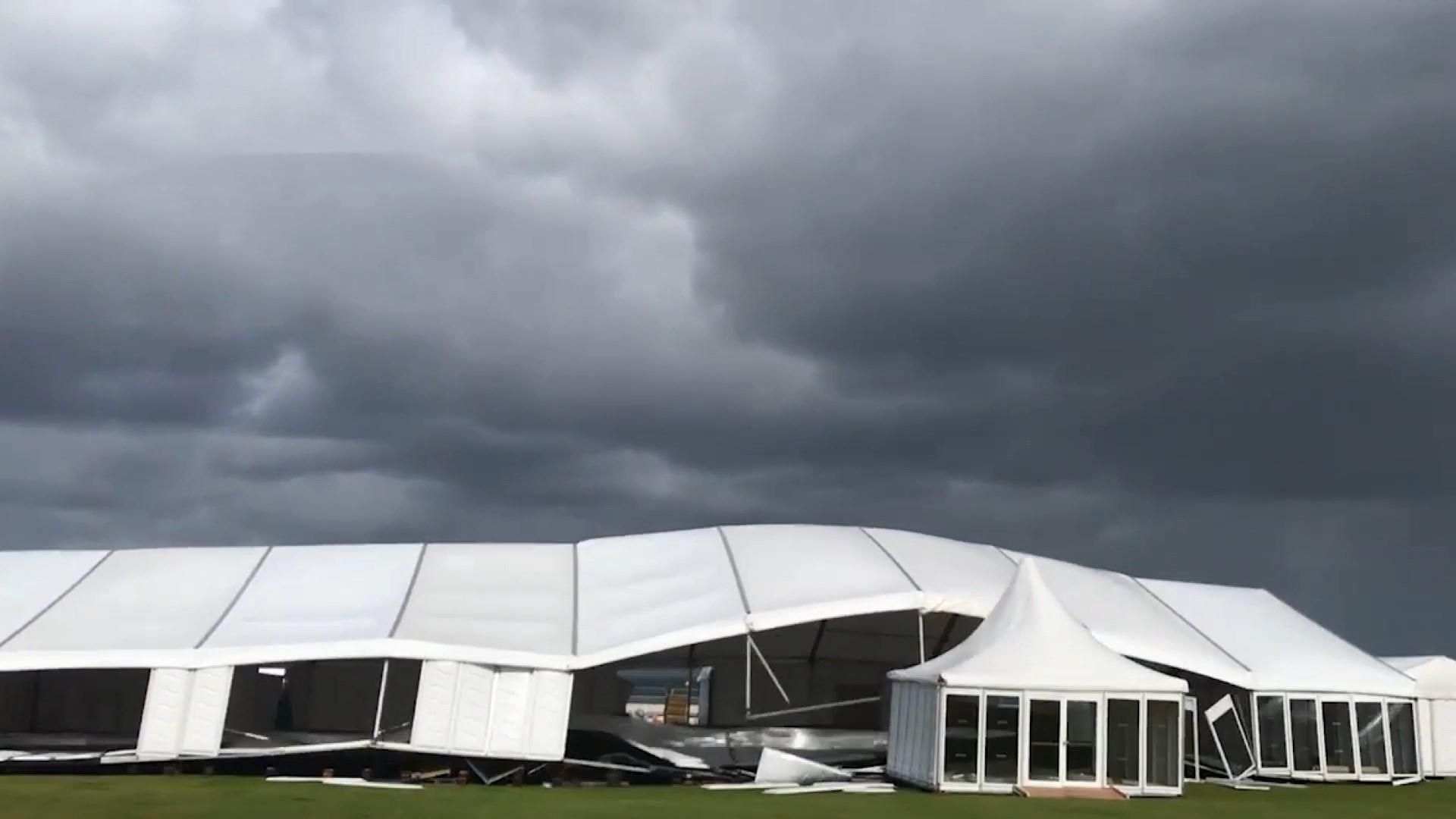 На Великобританію насувається ще один потужний шторм "Бронаг" На Великобританію насувається ще один потужний шторм "Бронаг"