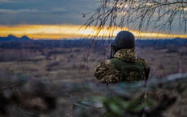 Доба на фронті: проросійські бойовики 22 рази обстріляли позиції ООС
