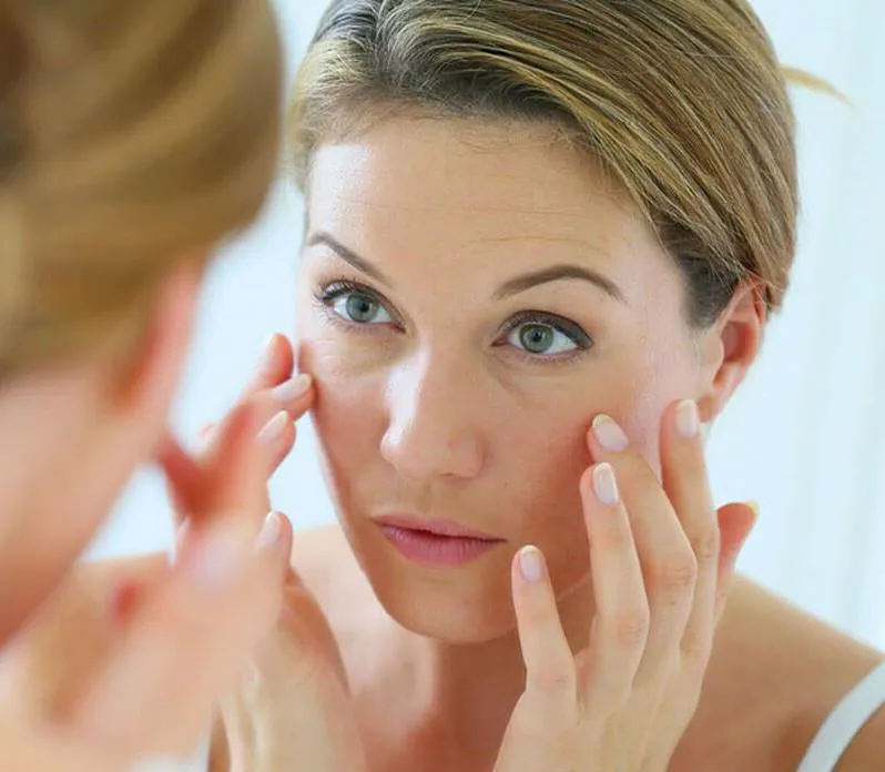 Ранні зморшки на лобі Ранні зморшки на лобі