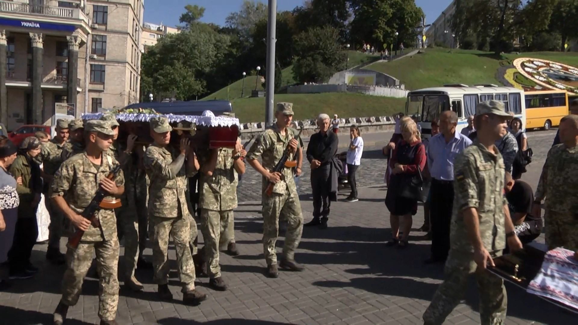В Киеве попрощались с погибшим украинским бойцом