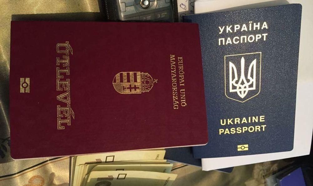 Експансія: Угорщина видачею паспортів дуже нагадує Росію 