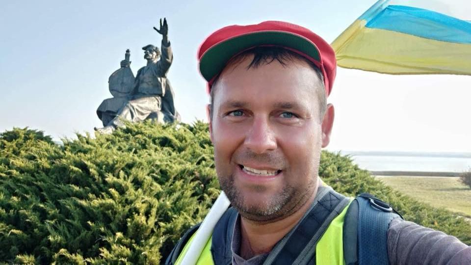 Без денег и минимум продуктов: как украинец одолел 800 км пешком