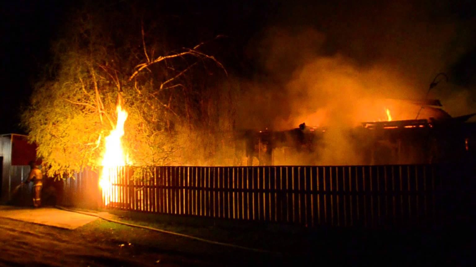 Рекетири підпалили будинок фермера на Миколаївщині: чоловік почав переслідування 