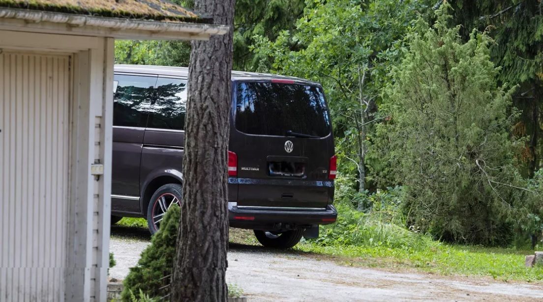 В Финляндии провели обыски в компании, связанной с россиянами: трех человек задержали В Финляндии провели обыски в компании, связанной с россиянами: трех человек задержали