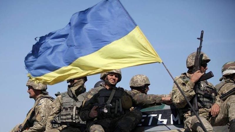 Доба на Донбасі: десятки обстрілів, одного військового поранили