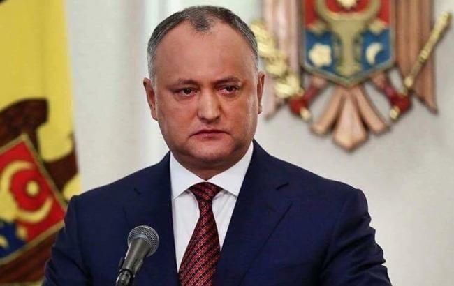 Проросійського президента Молдови відсторонили від посади 