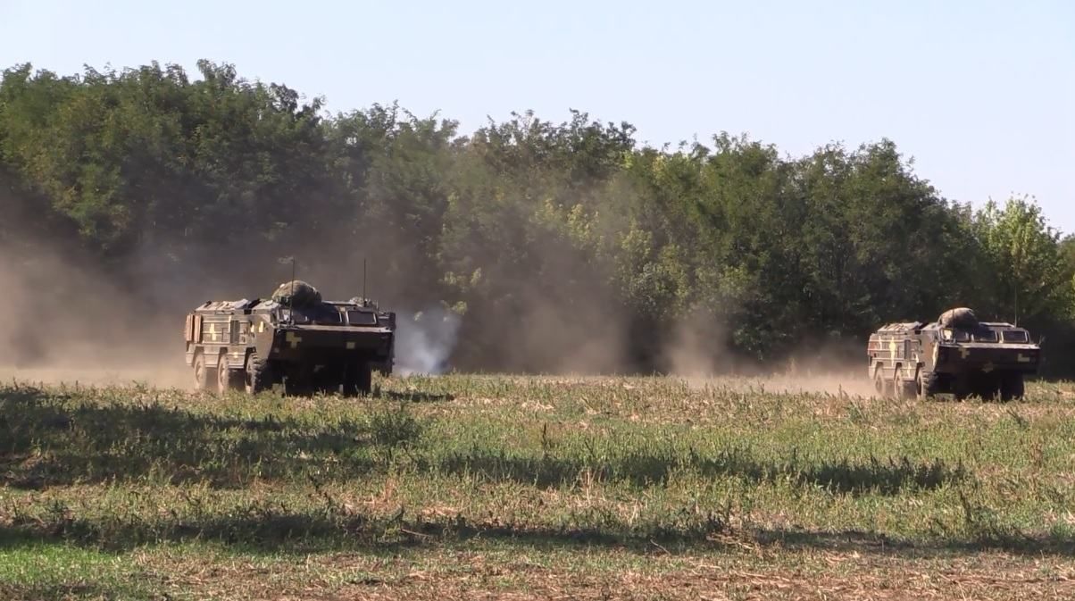 Українські військові відпрацювали розгортання ракетних військ на Донбасі: вражаюче відео